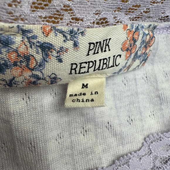 Pink Republic Lilac Floral Ribbed Cropped Top‎ Baby Tee Women's Size Medium - Picture 2 of 4